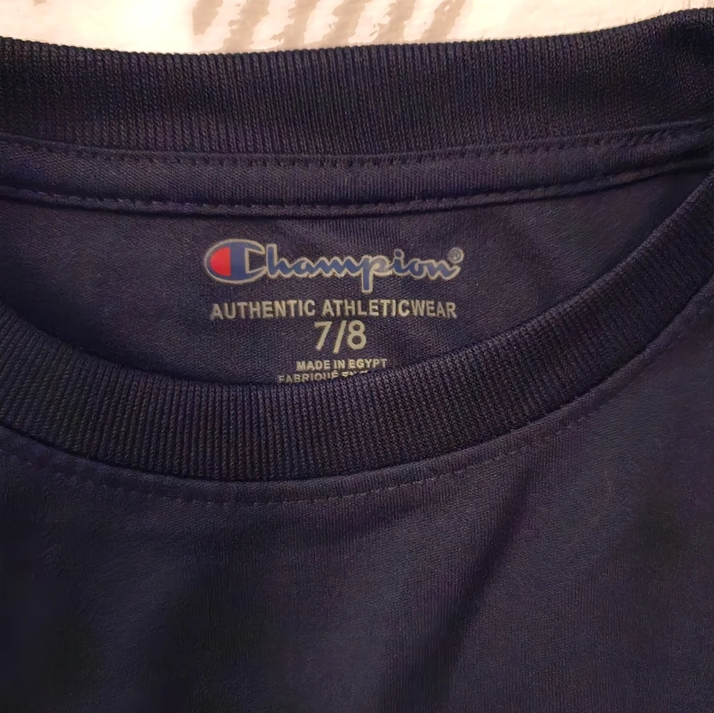 Boys Champion t-shirt - Picture 2 of 2